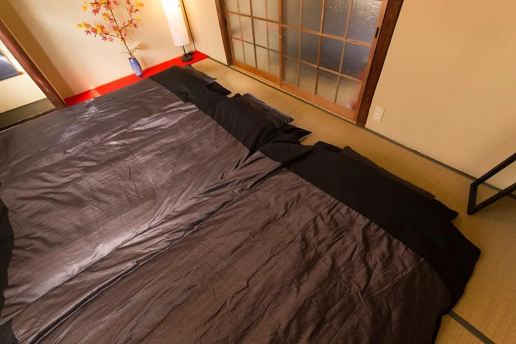 Tasakiya Villa Kyoto 0*,